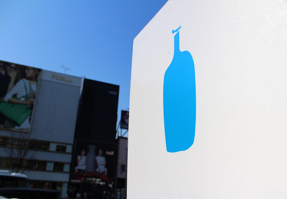 在東京，遇見一只藍瓶子！