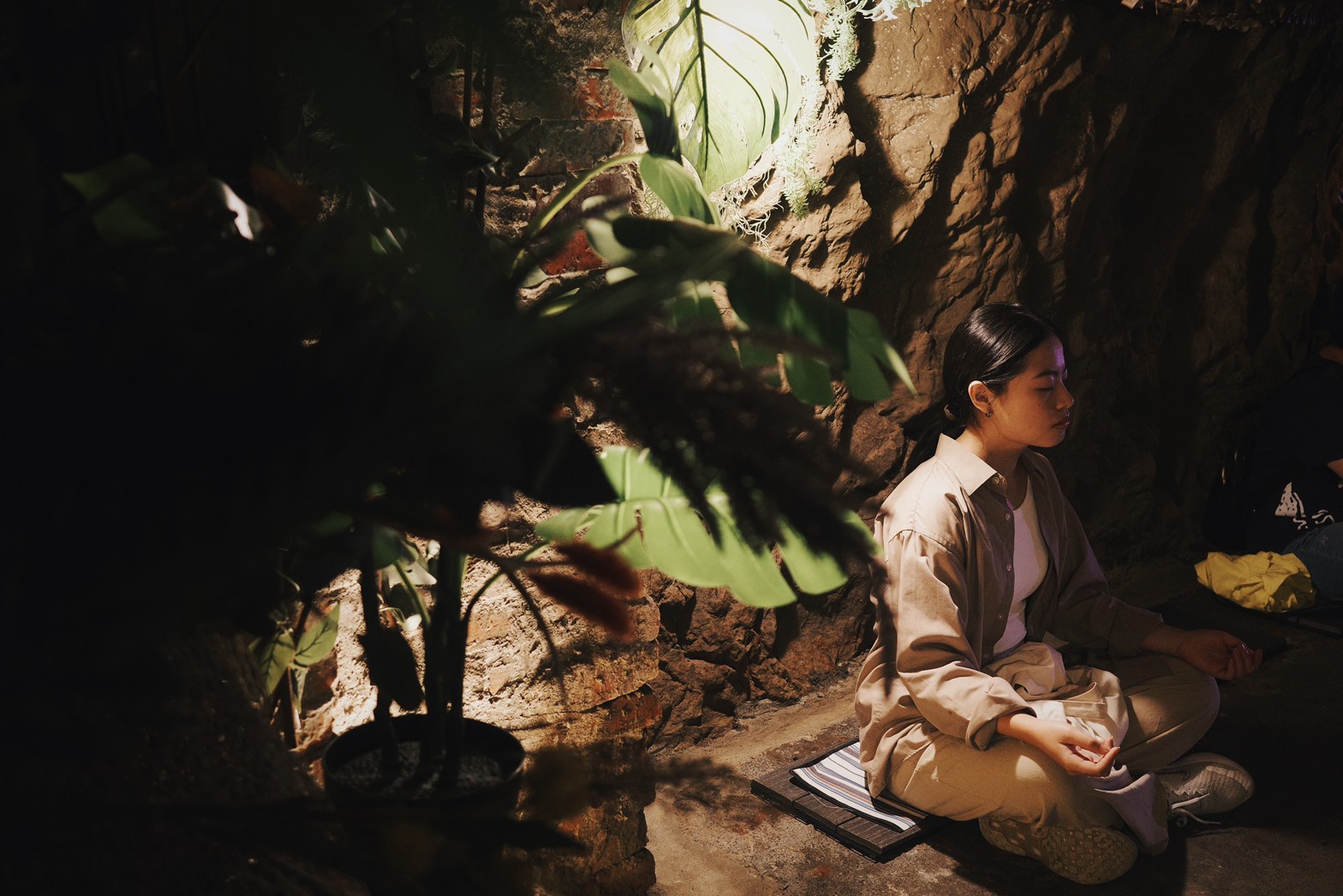 基隆正濱新祕點 探索防空洞裡的香氣陳列室