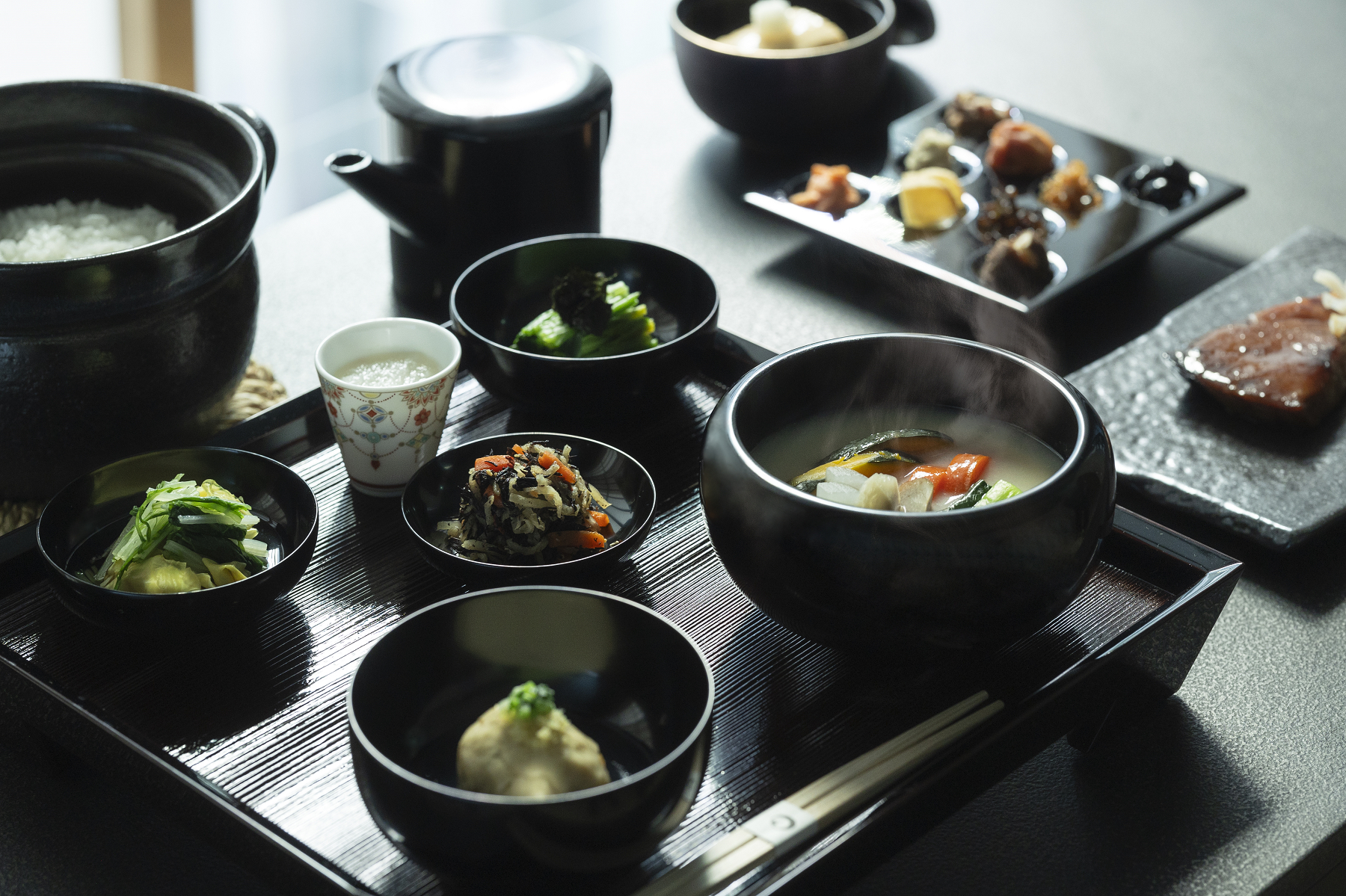 品味日本料理的五味五色五法，虹夕諾雅東京推出全新「早晨覺醒」早餐體驗